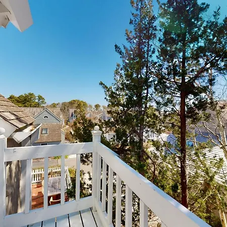 Maushop Village Beach Getaway